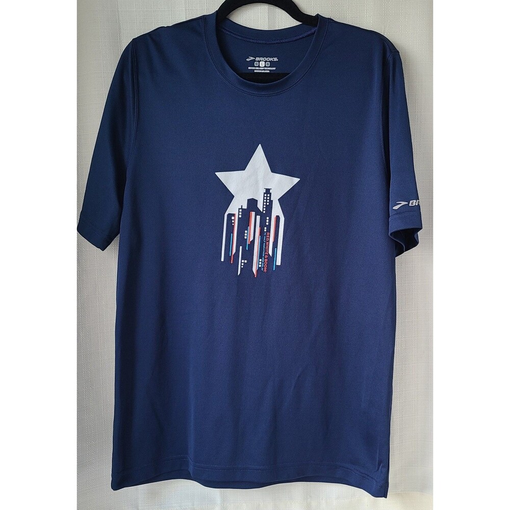Brooks Red White & Boom TC Half Marathon 2015 Running Shirt Men's L Blue